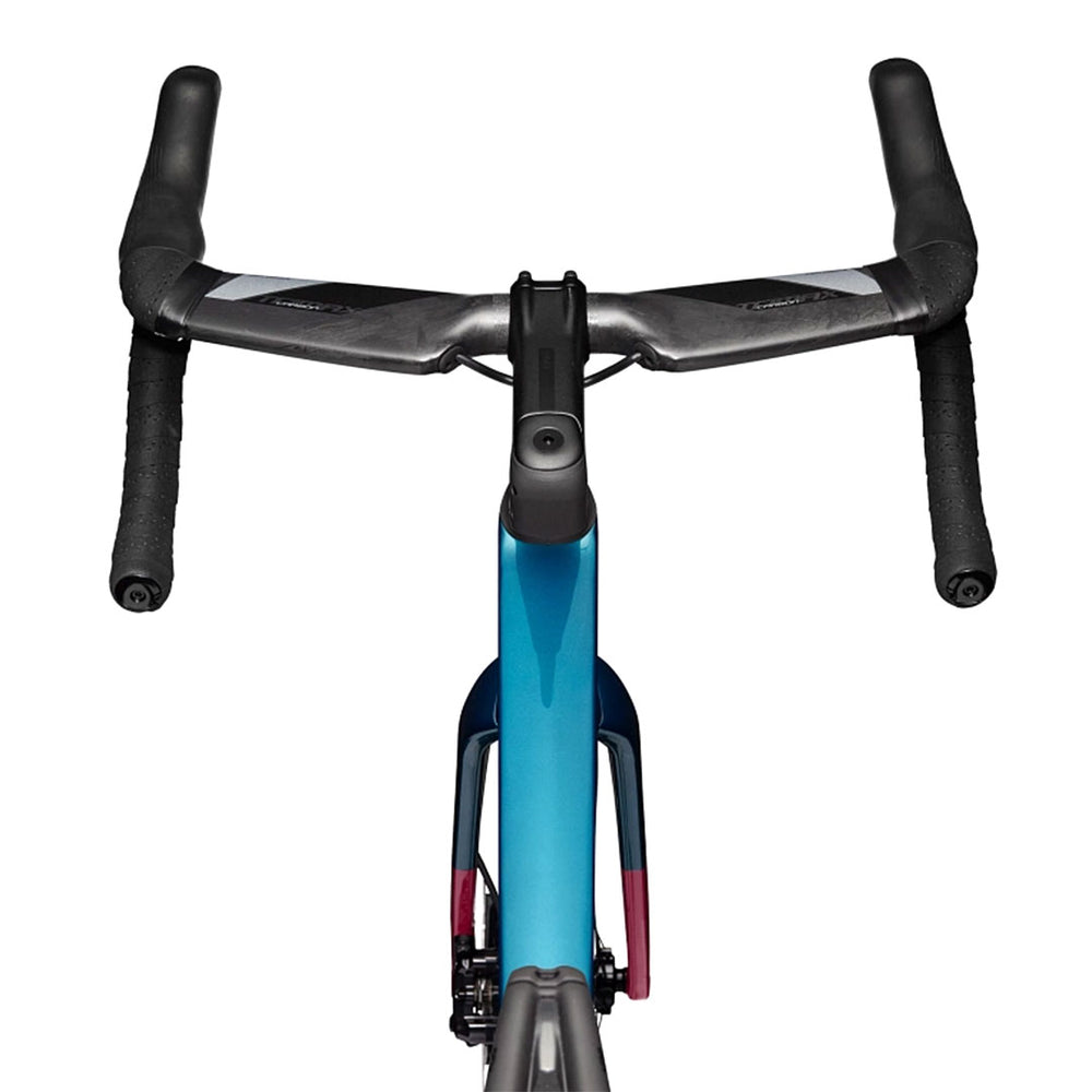 Product shot of the headset of the Cannondale SuperSix Evo 2 road bike in teal.